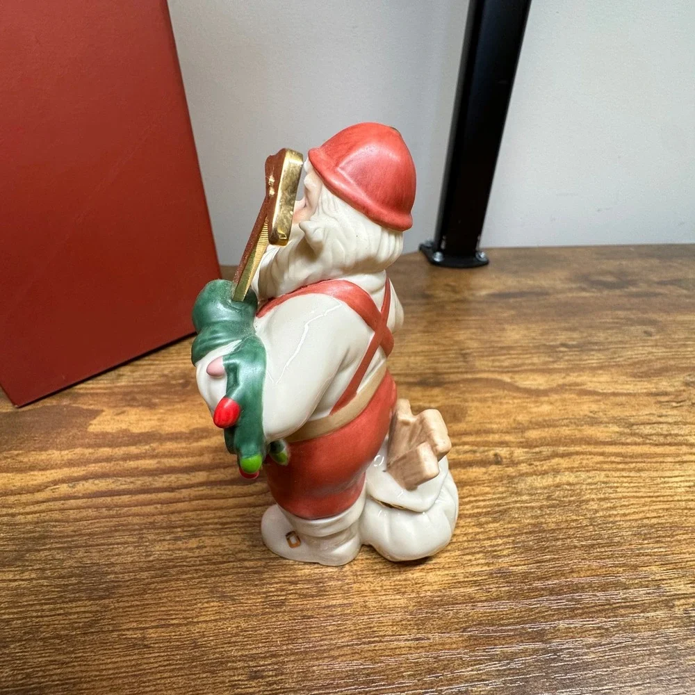 Lenox For The Holidays Santa's Caretaker Porcelain‎ Figurine Honey Do List Box